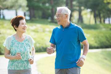 60代男性の認知症予防：運動で脳の活性化を高める習慣